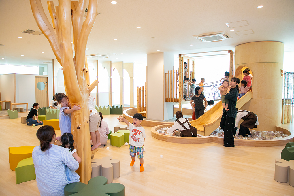 北須磨支所内にあるおやこふらっとひろば名谷の写真です。